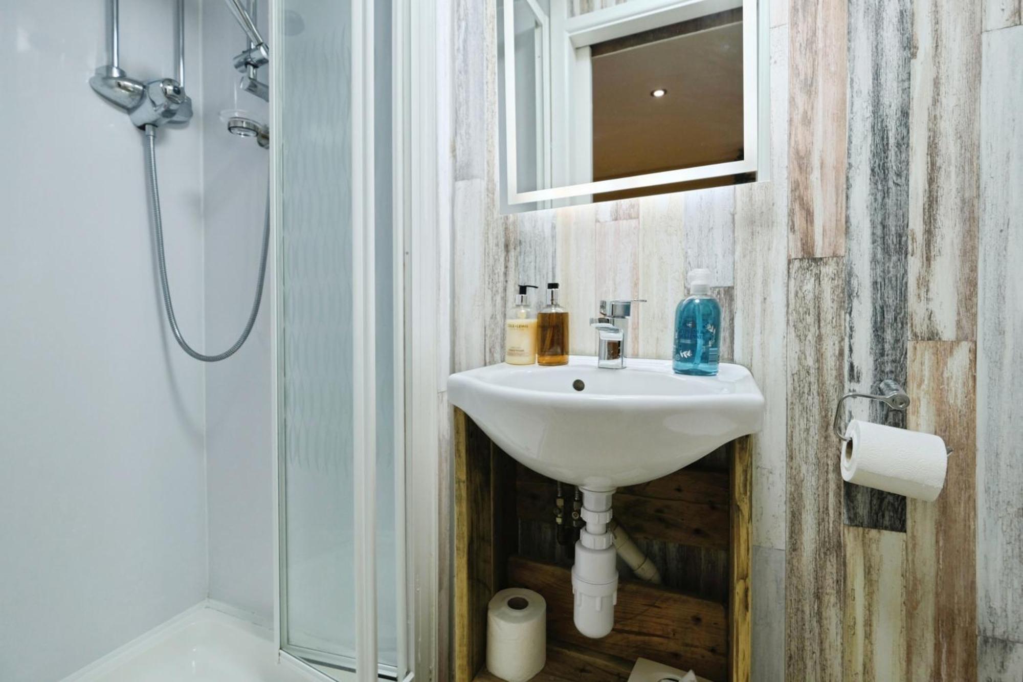 Guest house Rowcroft 3*