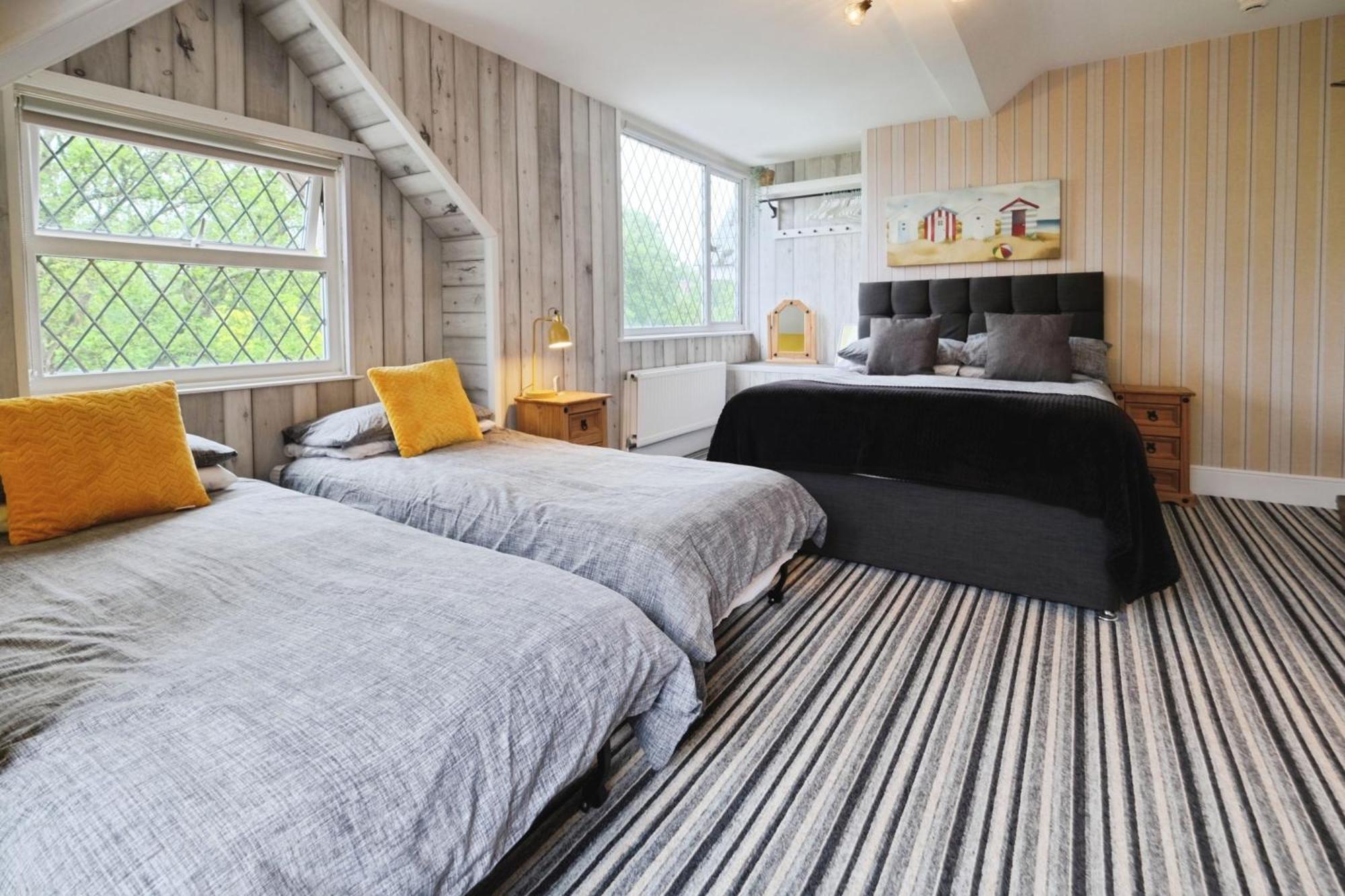 Rowcroft Guest house