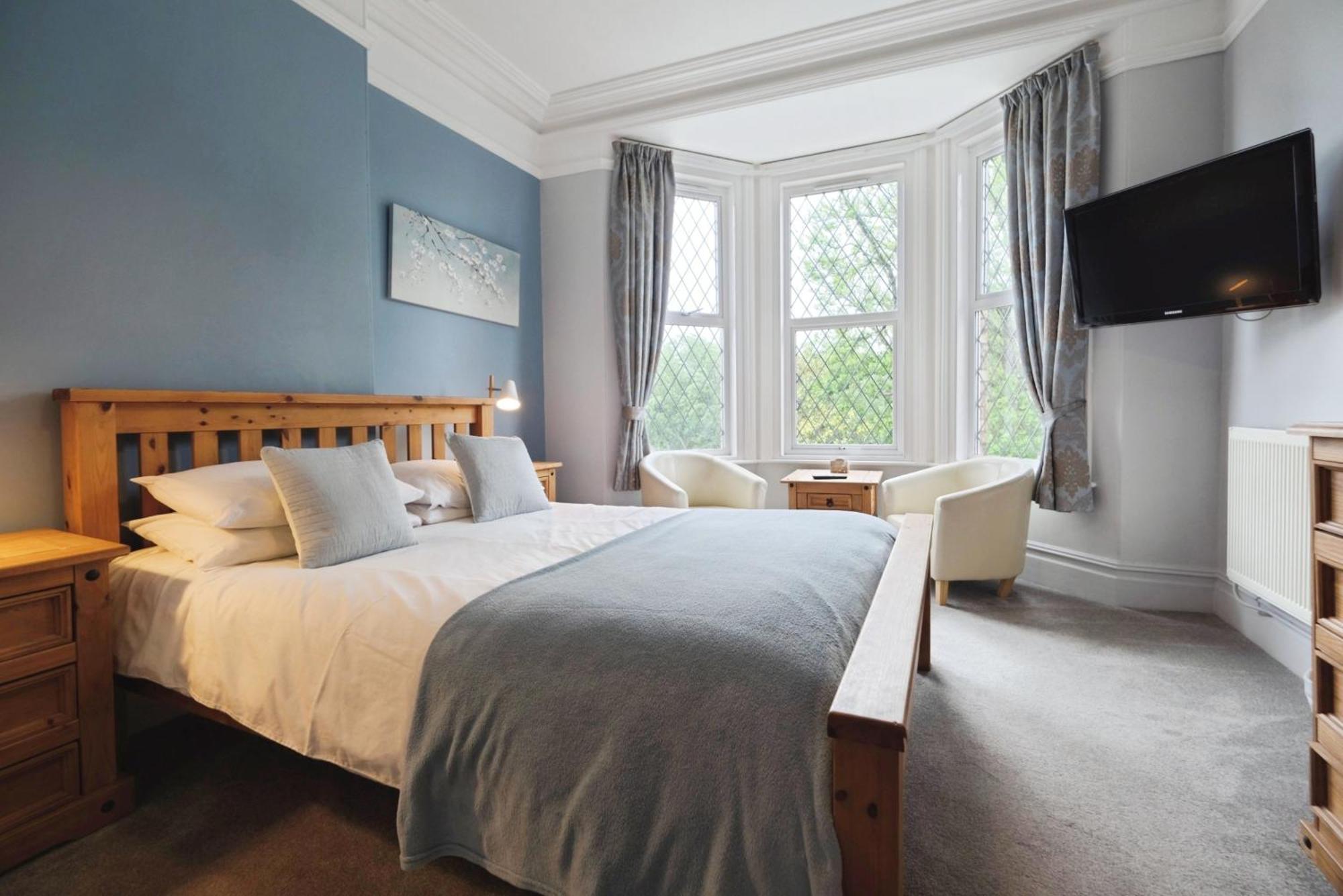 Guest house Rowcroft 3*