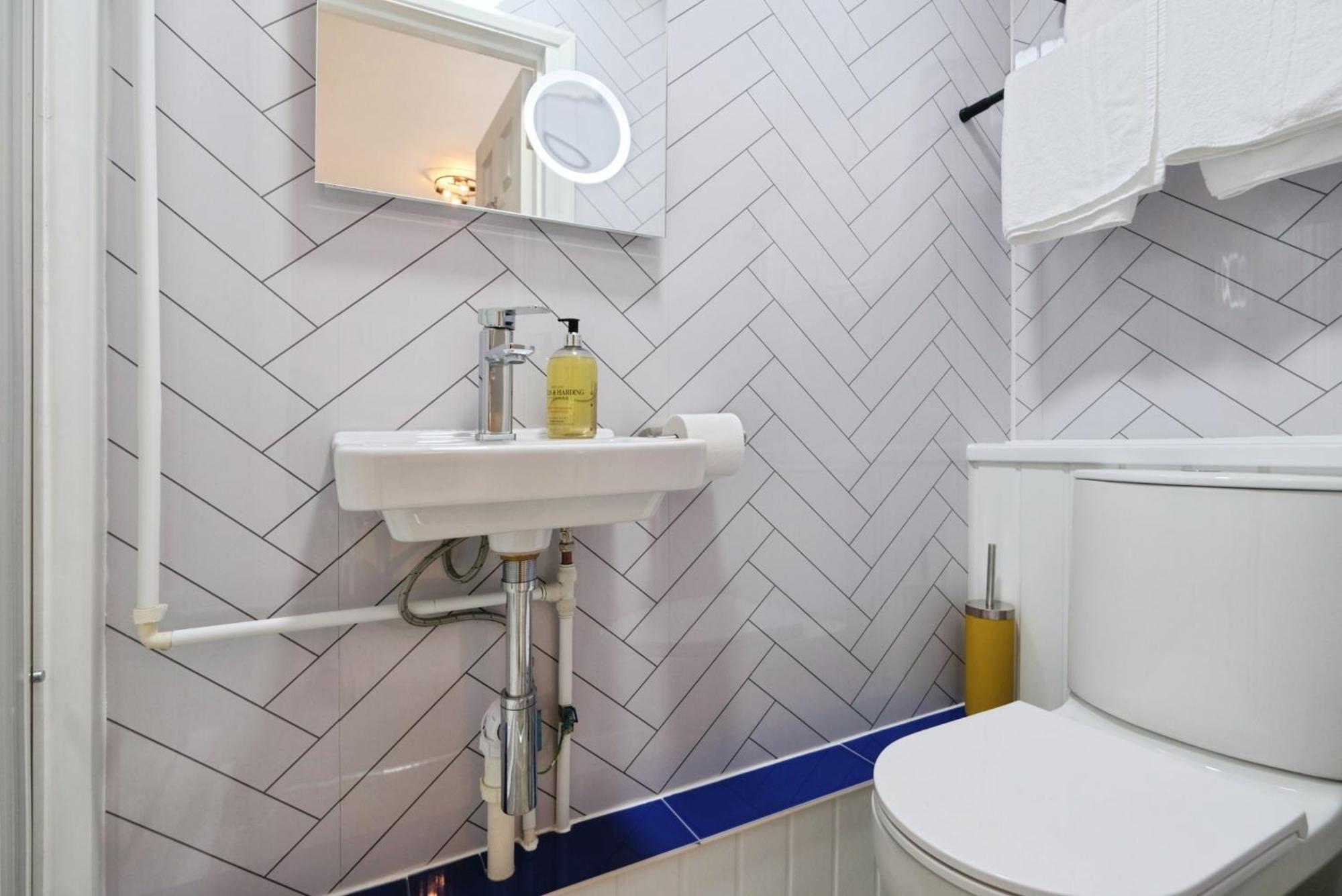 Guest house Rowcroft 3*